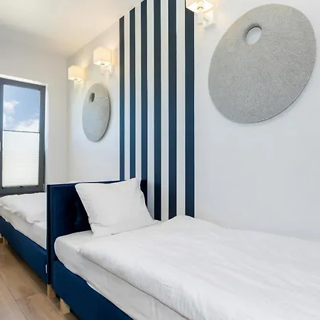 Holiday House Zefir By Renters Prestige