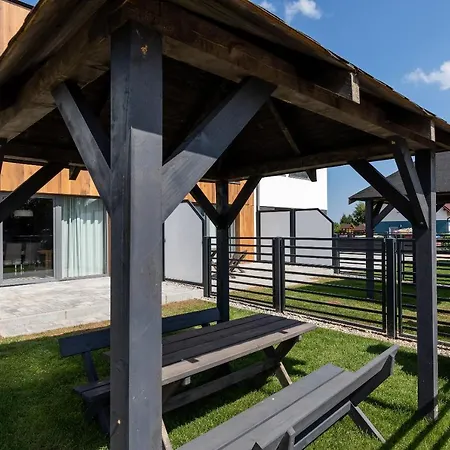 Parco vacanze Holiday House Zefir By Renters Prestige *